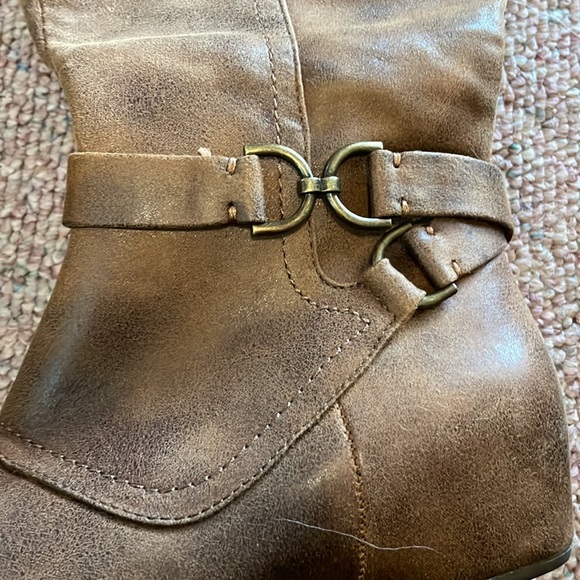 Zip up knee high boots - Picture 5 of 5